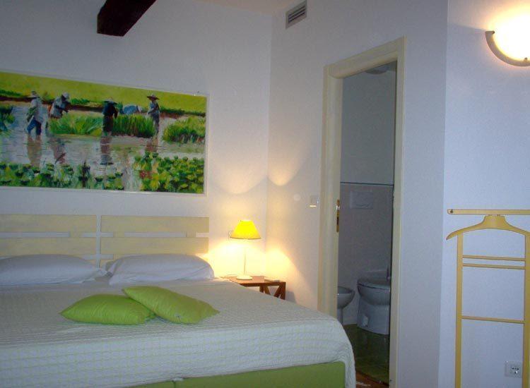 Agriturismo La Vecchia Dolceacqua Quarto foto