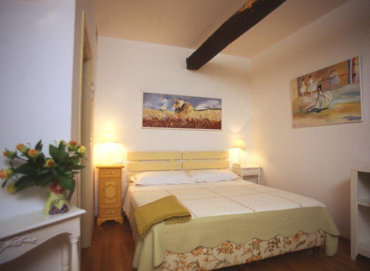 Agriturismo La Vecchia Dolceacqua Quarto foto